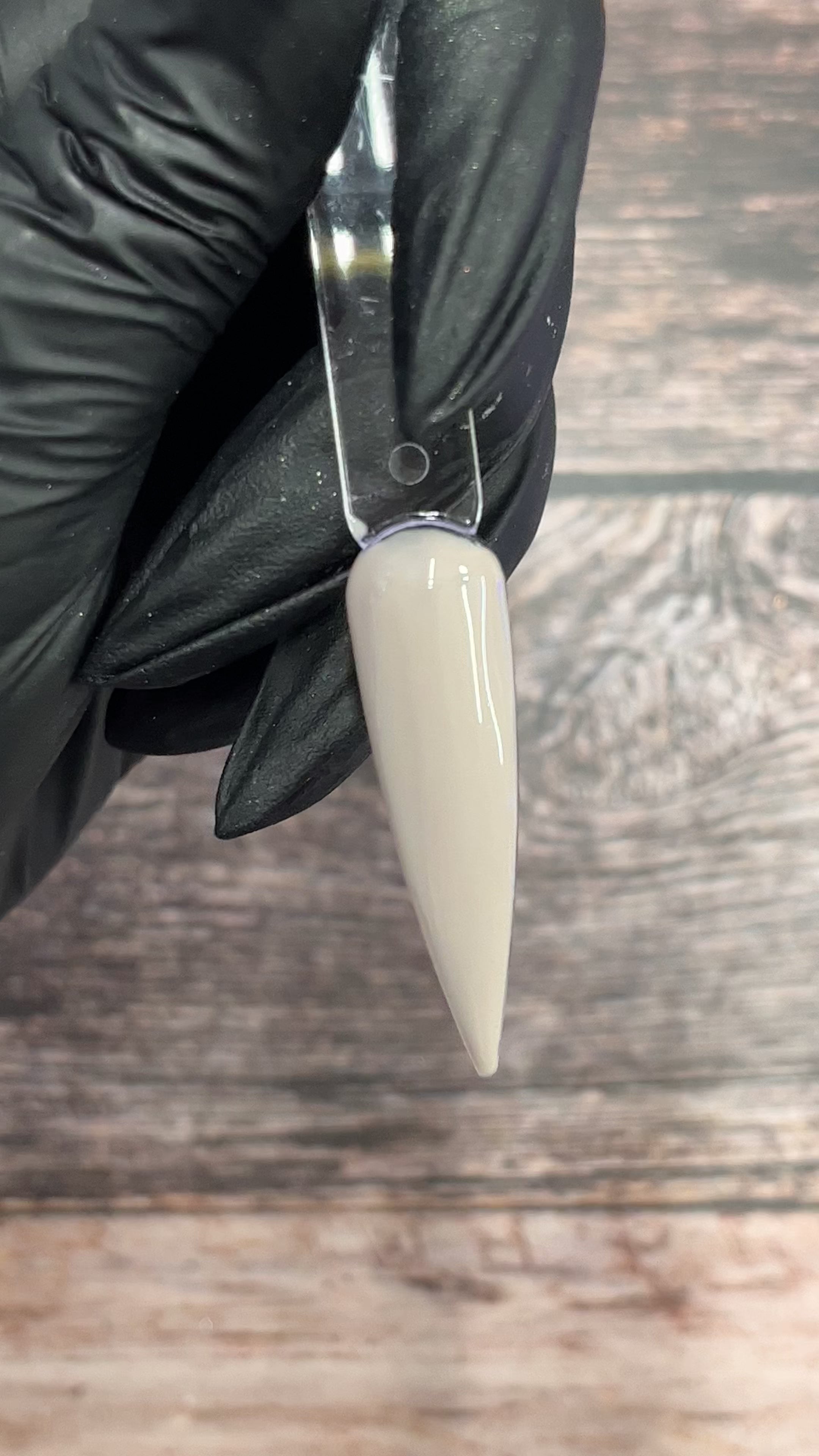 Colour It! Snowy Pebble