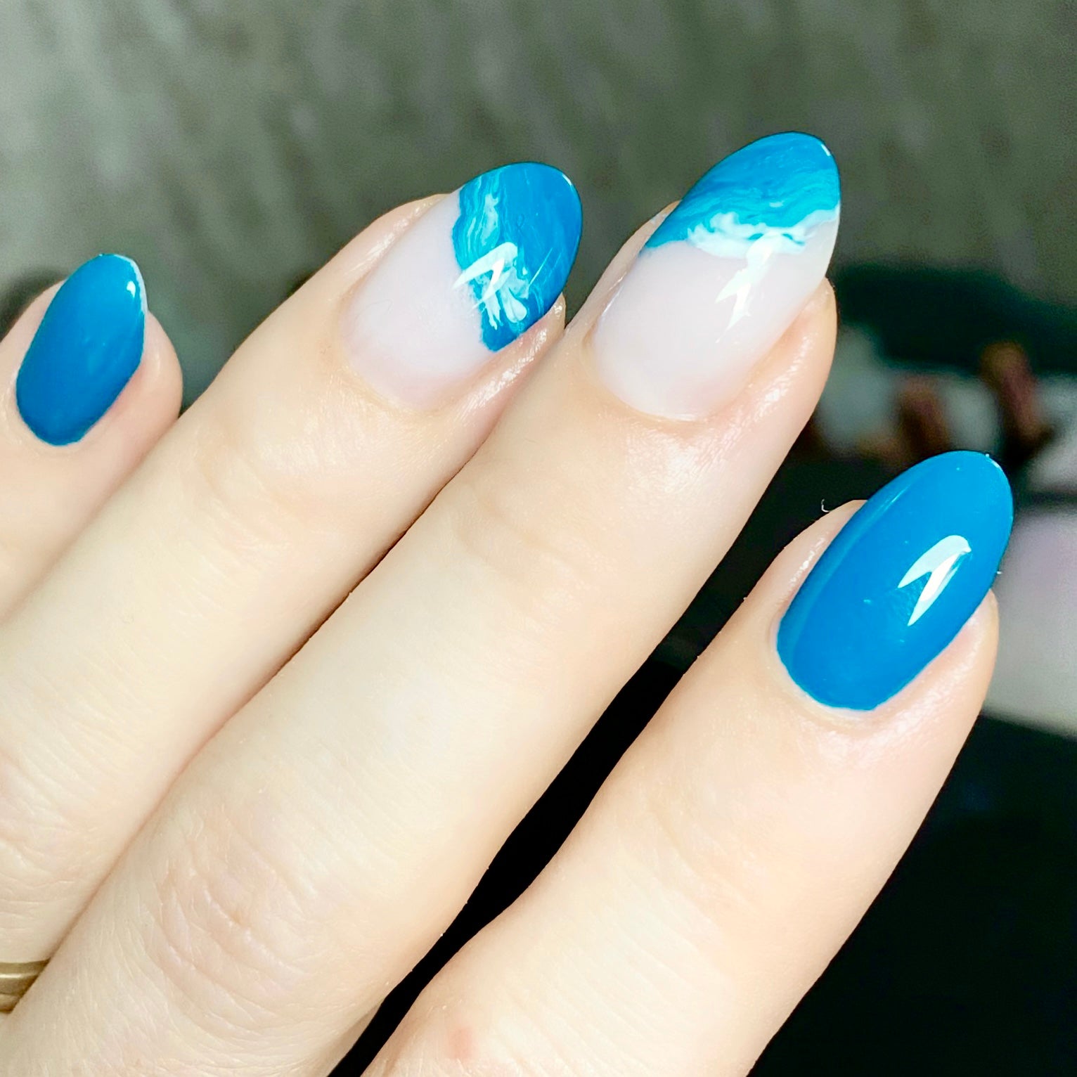 Colour It! Serene Blue